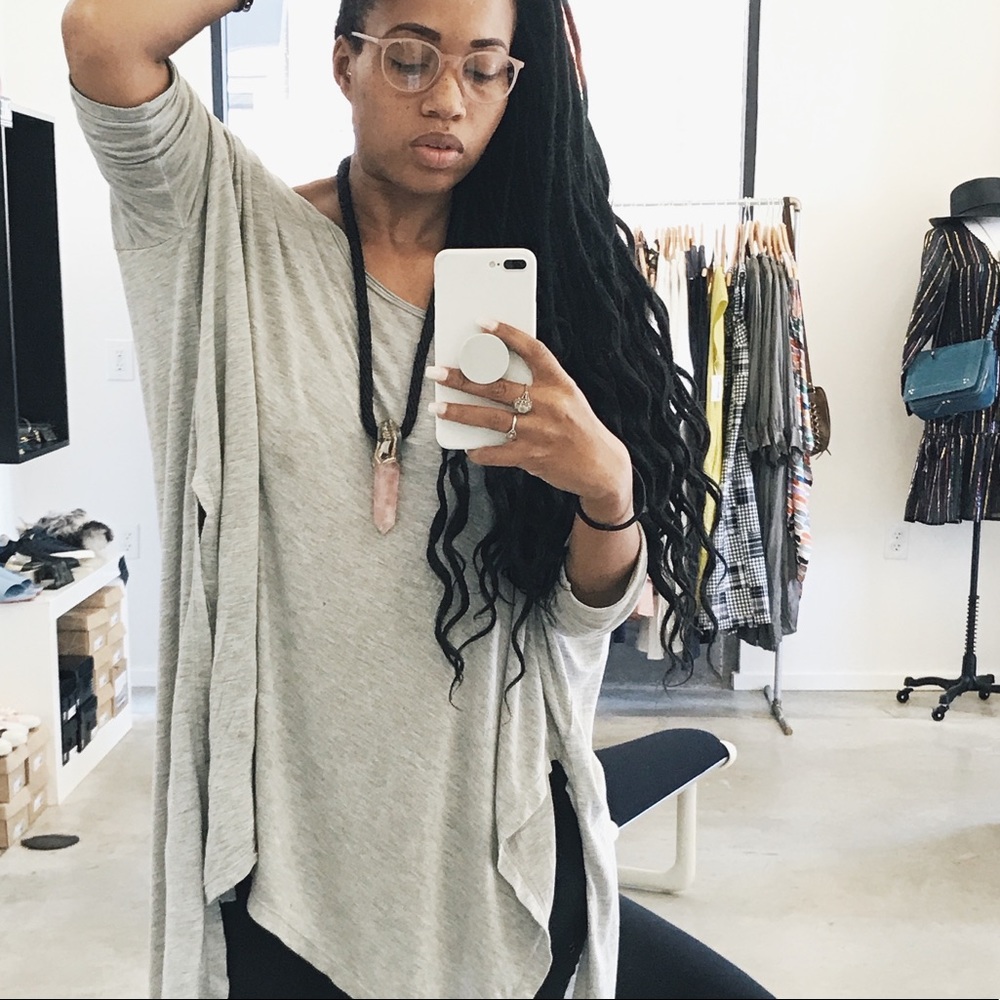 ✨🖤✨ MEET YOUR POSHER! ✨🖤✨